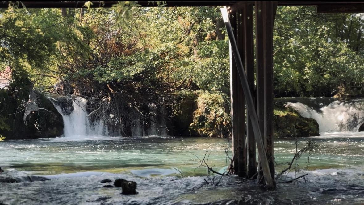 Waterfall Glamping Cabin Bihac Exterior photo